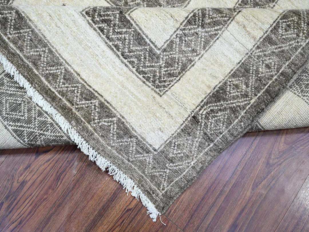 8'1" x 9'9" New Hand Knotted Brown Wool Rectangle Oriental Rug - MOA10274188