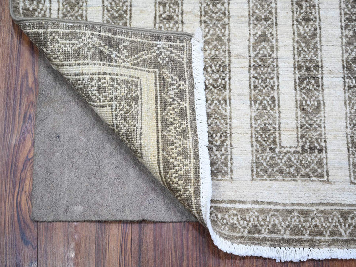 2'6" x 5'8" New Hand Knotted Brown Wool Runner Oriental Rug - MOA10274259