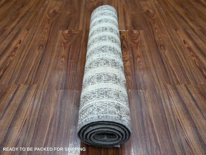 2'6" x 5'8" New Hand Knotted Brown Wool Runner Oriental Rug - MOA10274259