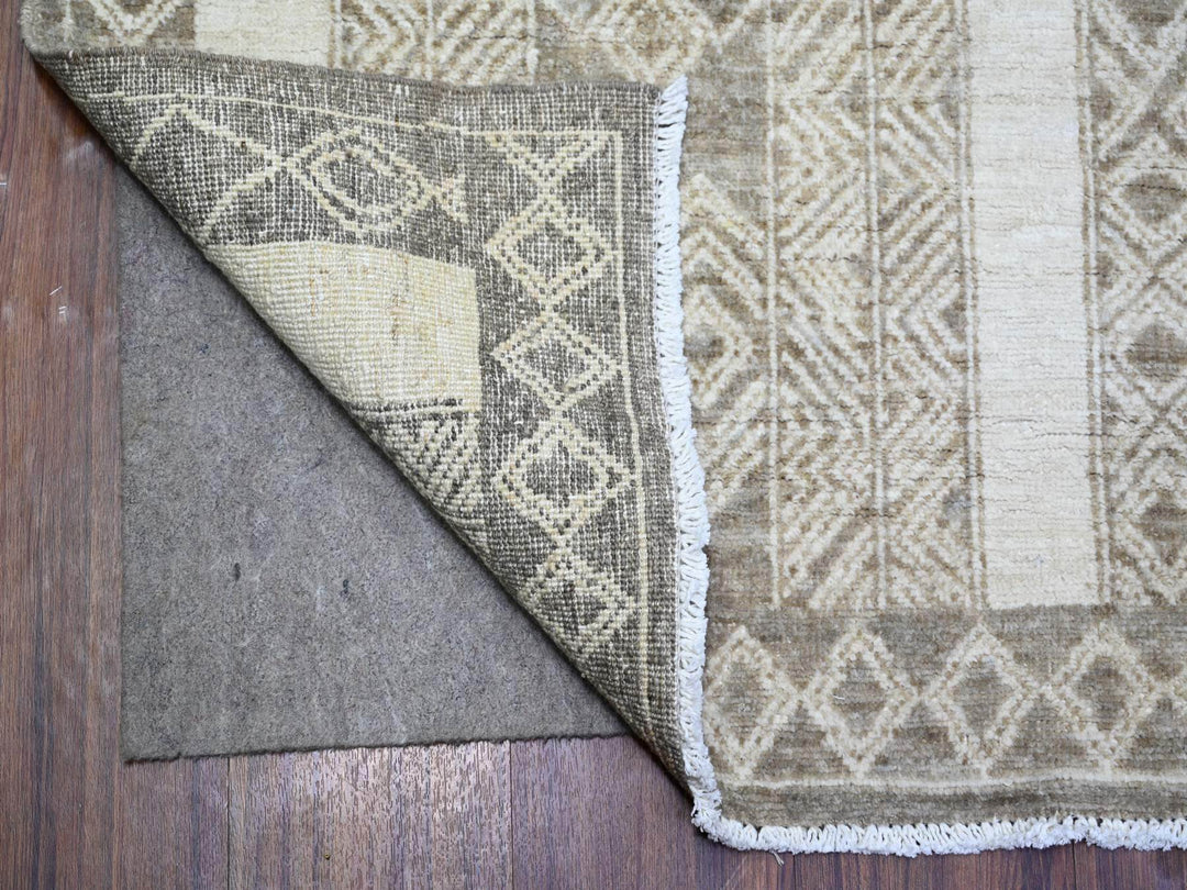 7'8" x 9'6" New Hand Knotted Brown Wool Rectangle Oriental Rug - MOA10274297
