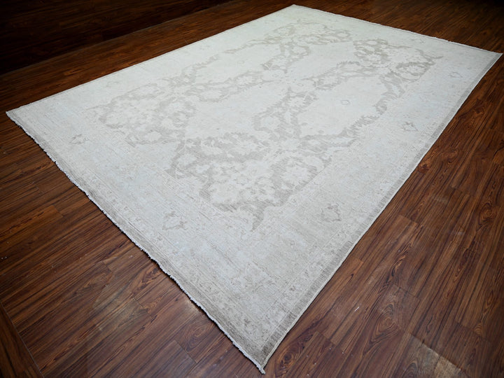 9'9" x 14'0" New Hand Knotted Grey Wool Rectangle Oriental Rug - MOA10274446