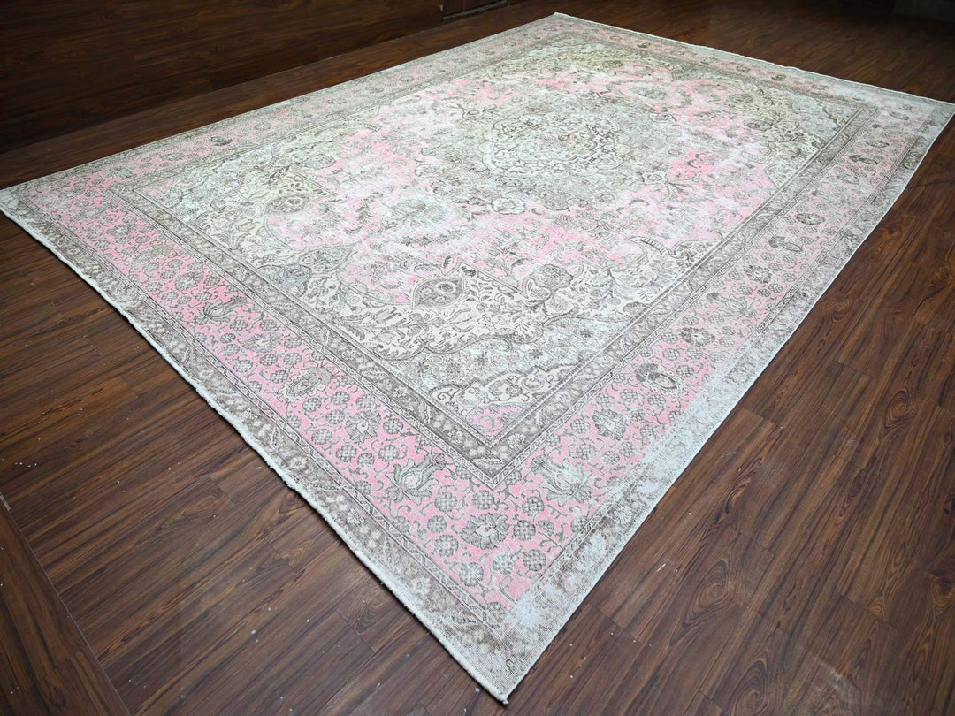 11'3" x 15'9" Vintage Hand Knotted Pink Wool Rectangle Oriental Rug - MOA10274481