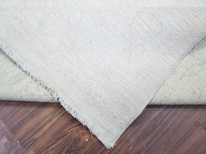 8'1" x 9'5" New Hand Knotted Grey Wool Rectangle Oriental Rug - MOA10274575
