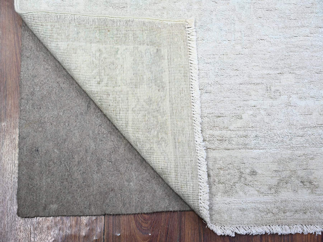 3'11" x 5'9" New Hand Knotted Grey Wool Rectangle Oriental Rug - MOA10274783