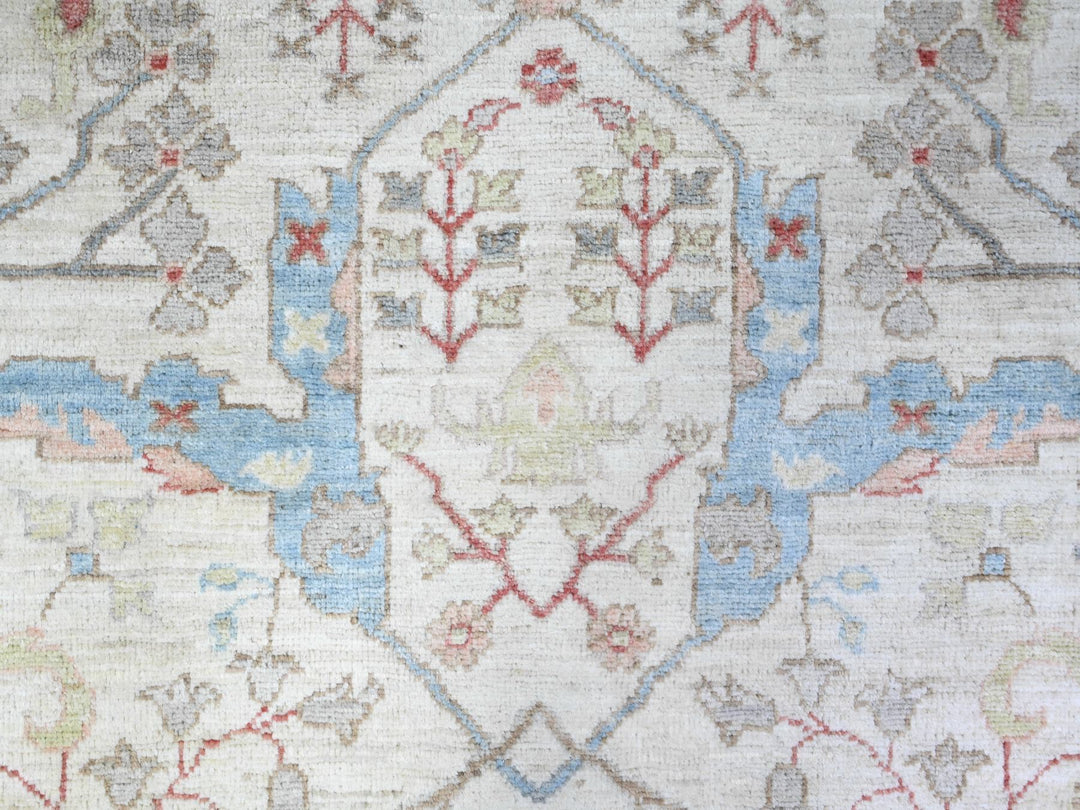 7'11" x 8'0" New Hand Knotted Ivory Wool Round Oriental Rug - MOA10274821
