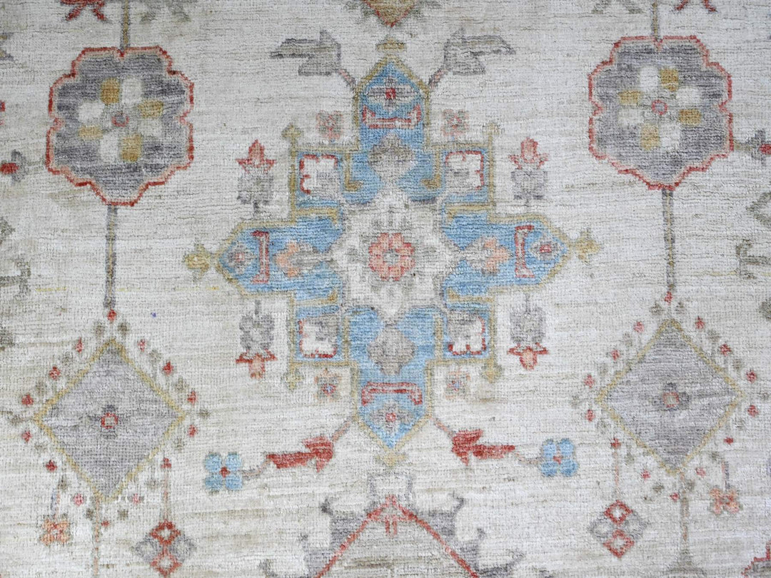 8'0" x 9'9" New Hand Knotted Ivory Wool Rectangle Oriental Rug - MOA10274926