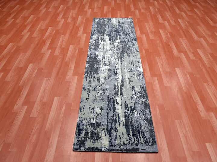 2'6" x 8'3" New Hand Knotted Grey Wool & Silk Runner Oriental Rug - MOA10275079