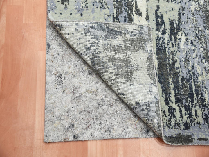 2'6" x 8'3" New Hand Knotted Grey Wool & Silk Runner Oriental Rug - MOA10275079