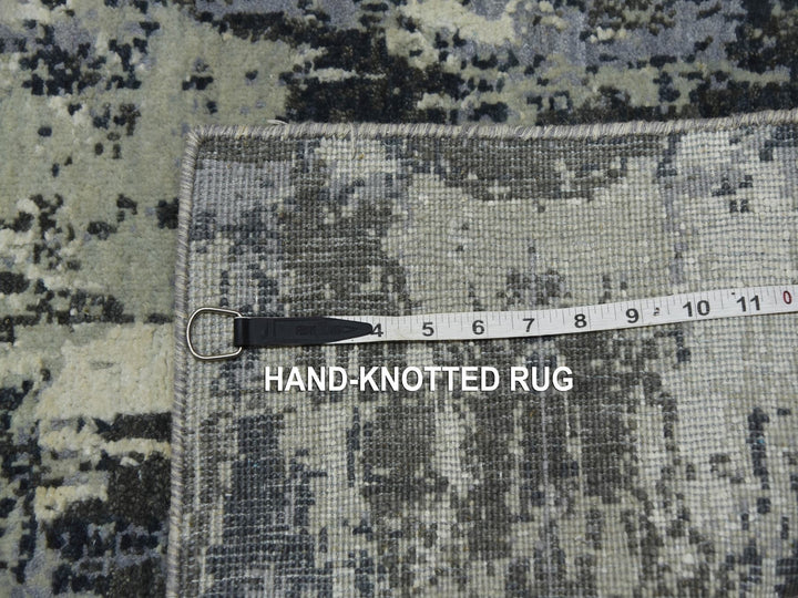 2'6" x 8'3" New Hand Knotted Grey Wool & Silk Runner Oriental Rug - MOA10275079