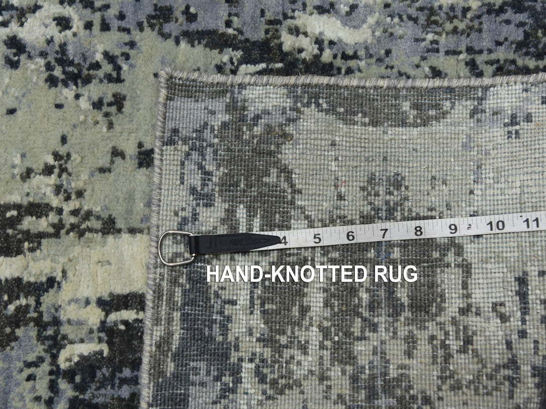 2'6" x 8'3" New Hand Knotted Grey Wool & Silk Runner Oriental Rug - MOA10275080
