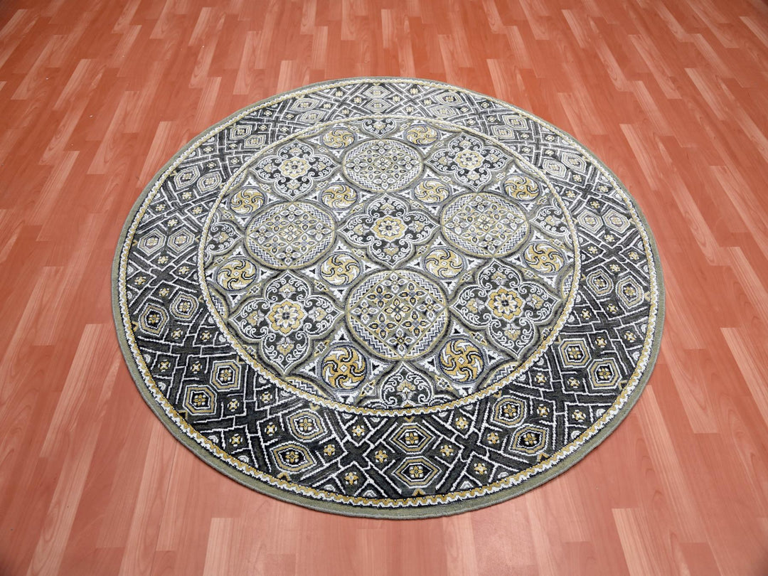 6'1" x 6'1" New Hand Knotted Brown Wool & Silk Round Oriental Rug - MOA10275130
