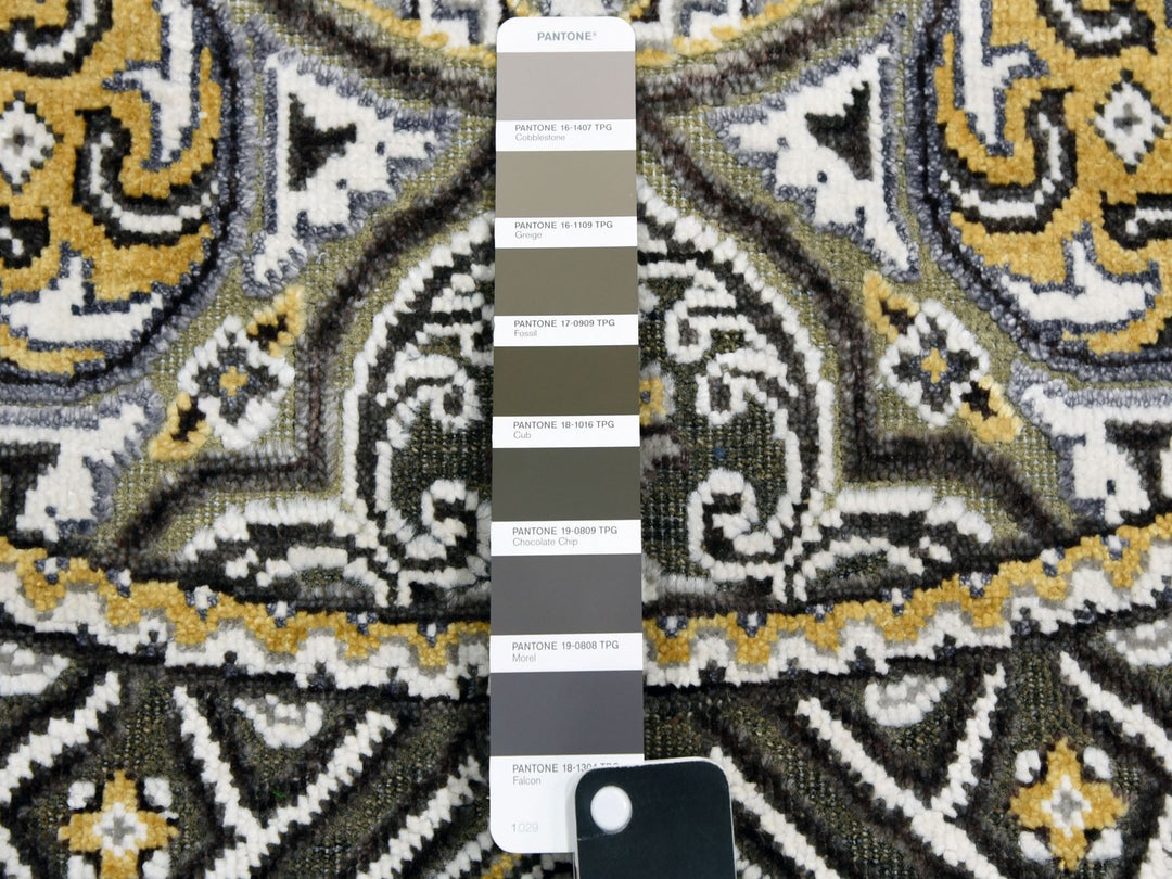 6'1" x 6'1" New Hand Knotted Brown Wool & Silk Round Oriental Rug - MOA10275130