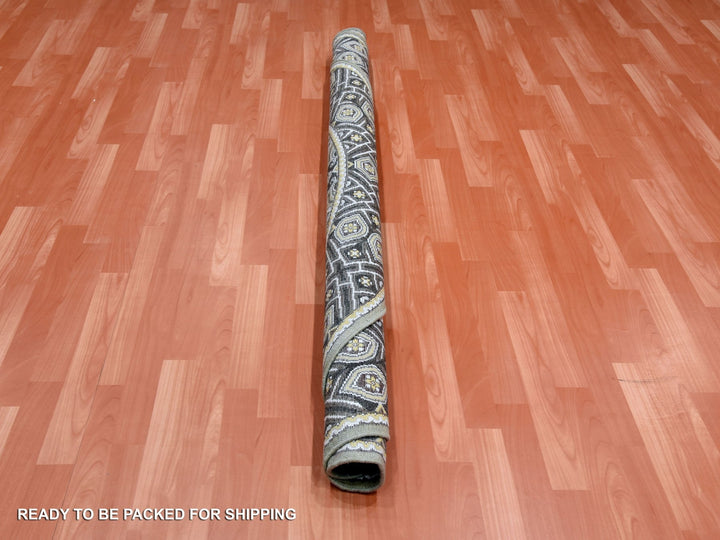 6'1" x 6'1" New Hand Knotted Brown Wool & Silk Round Oriental Rug - MOA10275130
