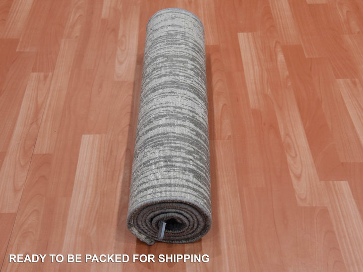 2'6" x 8'0" New Hand Knotted Grey Wool Runner Oriental Rug - MOA10275157