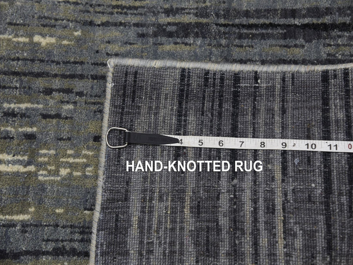 2'6" x 8'0" New Hand Knotted Grey Wool Runner Oriental Rug - MOA10275157