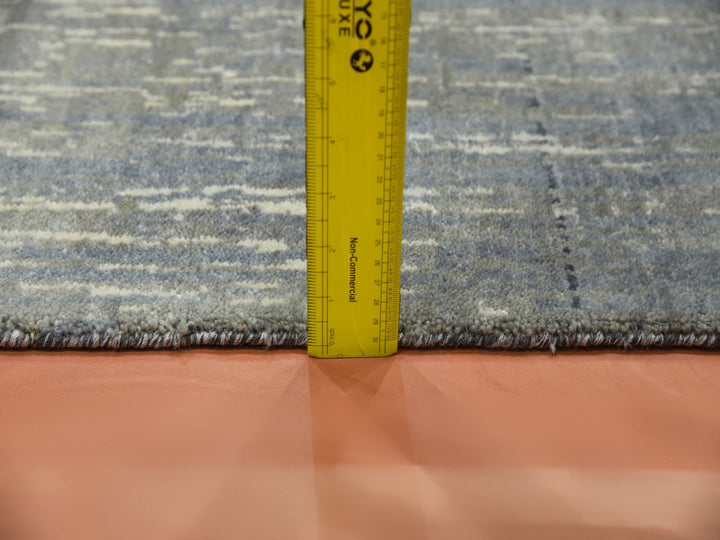 2'6" x 10'2" New Hand Knotted Grey Wool Runner Oriental Rug - MOA10275183