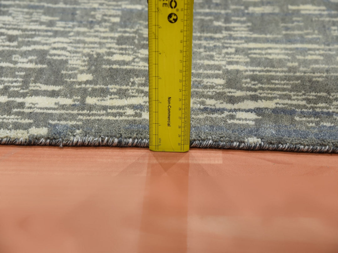 2'6" x 10'2" New Hand Knotted Grey Wool Runner Oriental Rug - MOA10275184