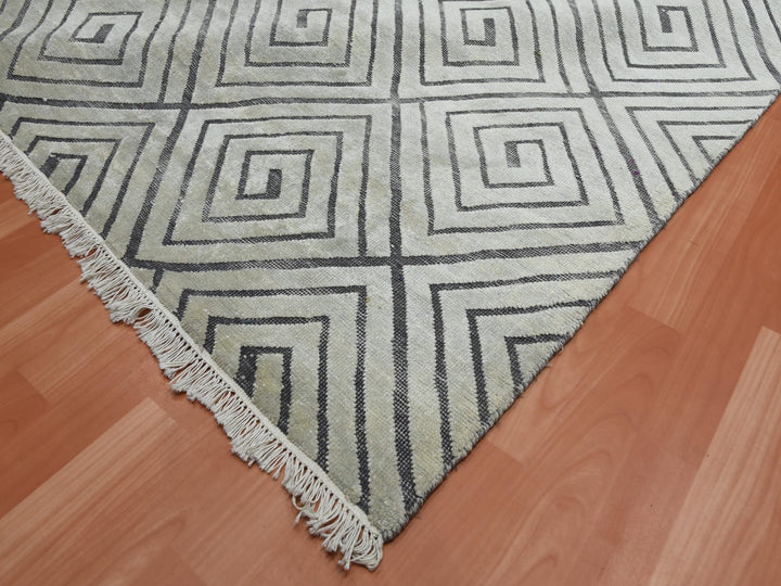 9'0" x 12'1" New Hand Knotted Ivory Silk Rectangle Oriental Rug - MOA10275200