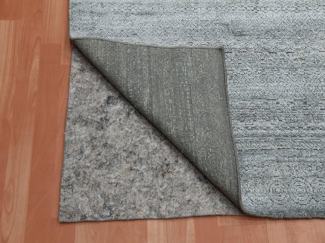 8'10" x 8'8" New Hand Knotted Grey Silk Rectangle Oriental Rug - MOA10275223