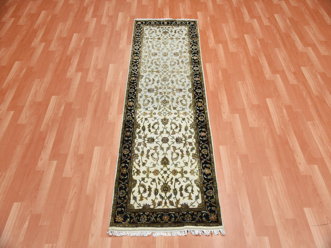 2'6" x 8'2" New Hand Knotted Ivory Wool & Silk Runner Oriental Rug - MOA10275277
