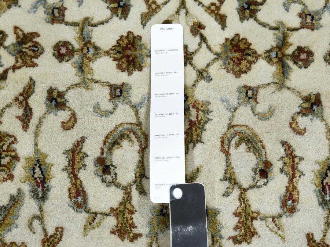 2'6" x 8'2" New Hand Knotted Ivory Wool & Silk Runner Oriental Rug - MOA10275277