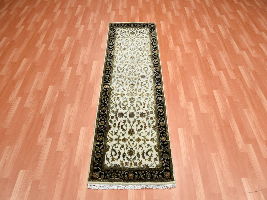 2'6" x 8'2" New Hand Knotted Ivory Wool & Silk Runner Oriental Rug - MOA10275278
