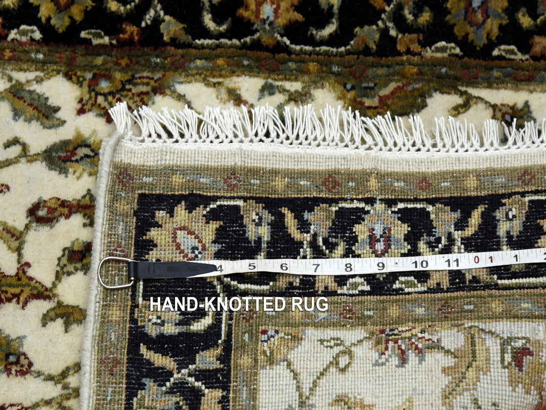 2'6" x 8'2" New Hand Knotted Ivory Wool & Silk Runner Oriental Rug - MOA10275278