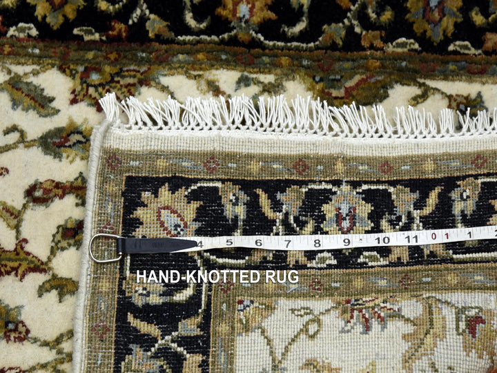 2'6" x 8'2" New Hand Knotted Ivory Wool & Silk Runner Oriental Rug - MOA10275278