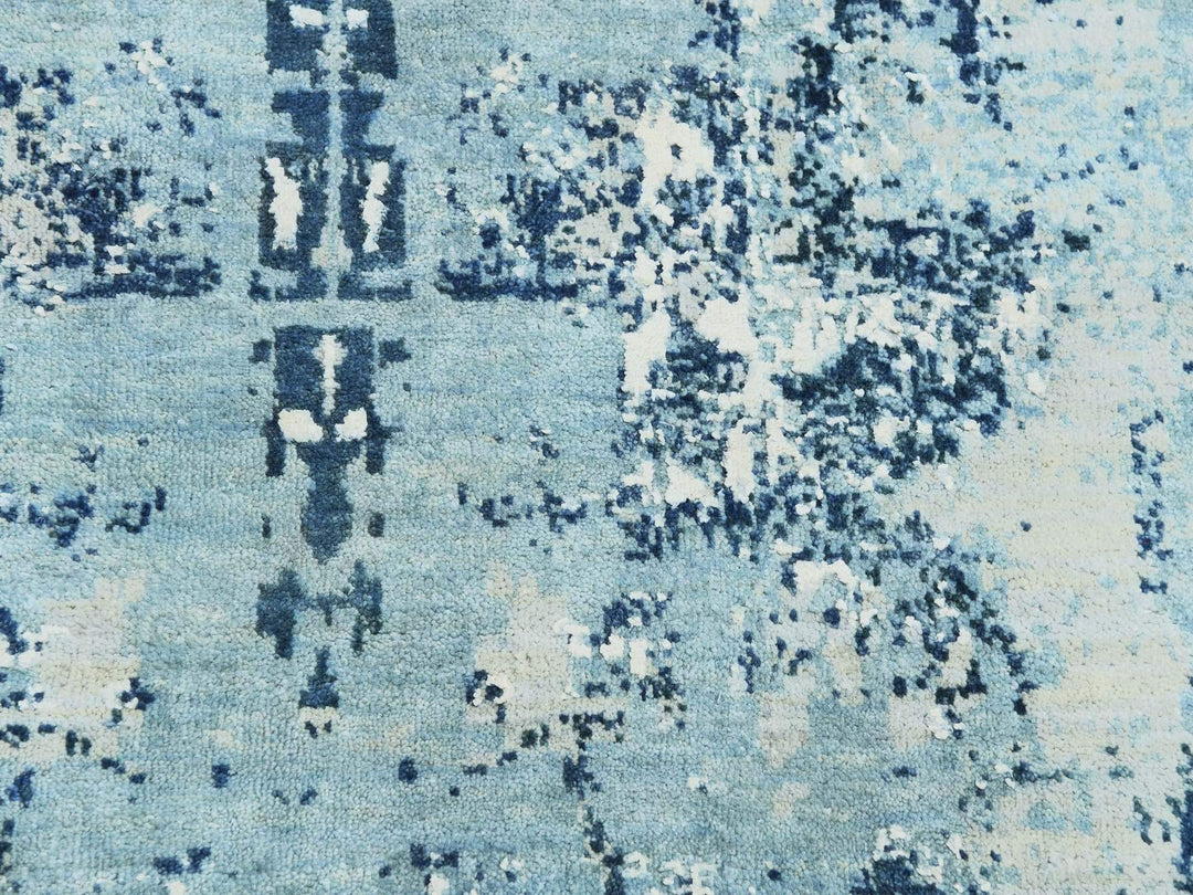 9'0" x 9'0" New Hand Knotted Blue Wool & Silk Round Oriental Rug - MOA10275293