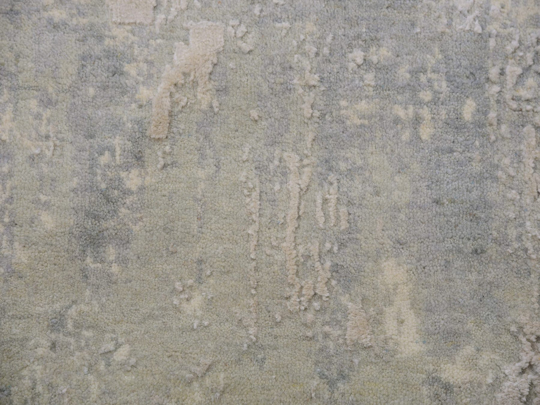 8'2" x 8'2" New Hand Knotted Grey Wool & Silk Round Oriental Rug - MOA10275345