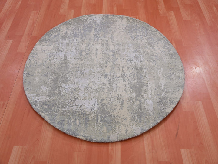4'0" x 4'0" New Hand Knotted Grey Wool & Silk Round Oriental Rug - MOA10275349