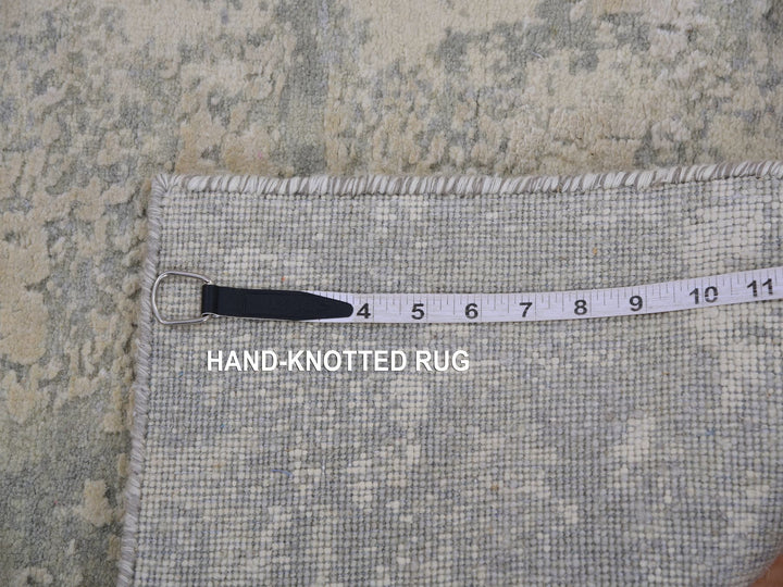 2'0" x 3'1" New Hand Knotted Grey Wool & Silk Rectangle Oriental Rug - MOA10275351