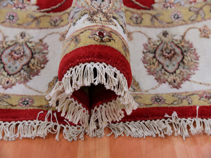 7'10" x 7'11" New Hand Knotted Red Wool Round Oriental Rug - MOA10275354
