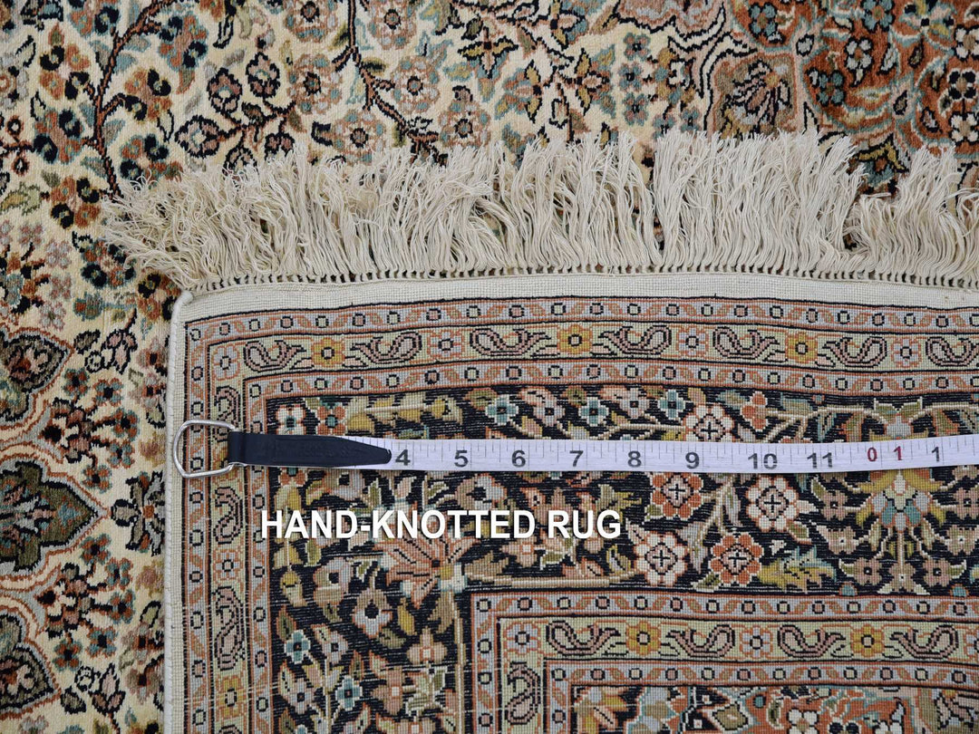 2'11" x 5'5" New Hand Knotted Ivory Silk Rectangle Oriental Rug - MOA10275438