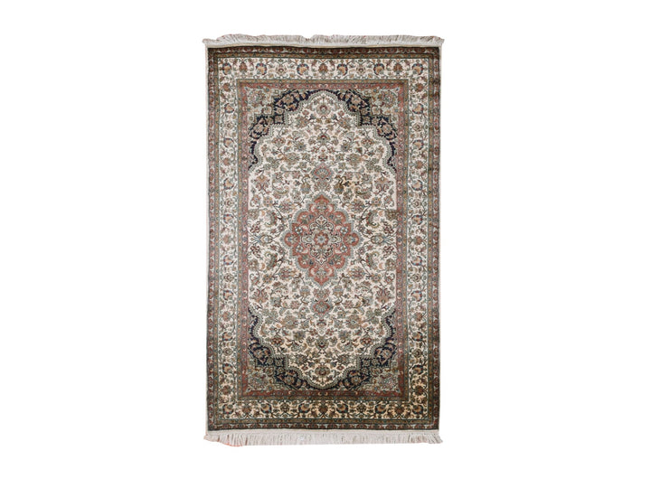 2'11" x 5'0" New Hand Knotted Ivory Silk Rectangle Oriental Rug - MOA10275439