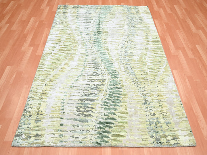 5'1" x 7'3" New Hand Knotted Green Silk Rectangle Oriental Rug - MOA10275477