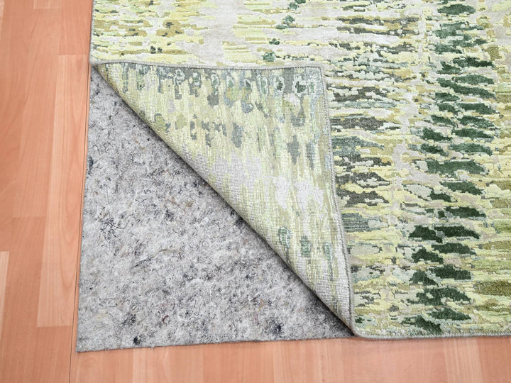 5'1" x 7'3" New Hand Knotted Green Silk Rectangle Oriental Rug - MOA10275477