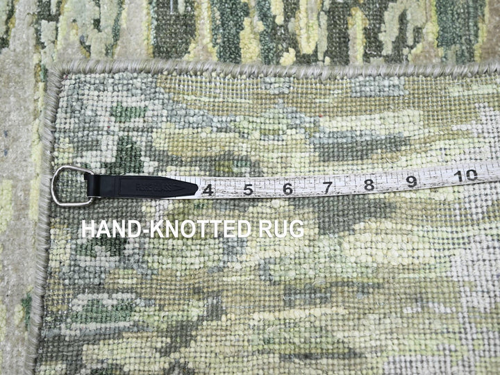 5'1" x 7'3" New Hand Knotted Green Silk Rectangle Oriental Rug - MOA10275477