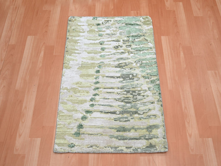 2'1" x 3'0" New Hand Knotted Green Silk Rectangle Oriental Rug - MOA10275481