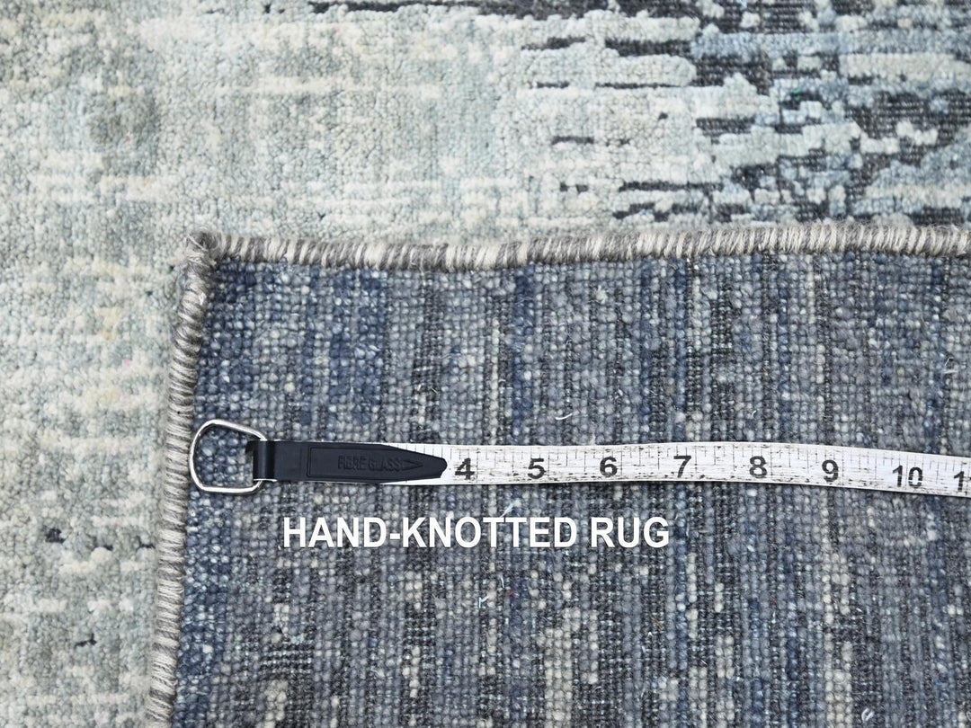 2'1" x 3'0" New Hand Knotted Grey Silk Rectangle Oriental Rug - MOA10275486