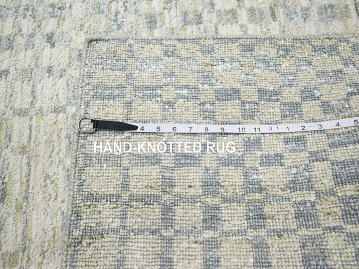 4'0" x 6'0" New Hand Knotted Brown Wool & Pure Silk Rectangle Oriental Rug - MOA10275502