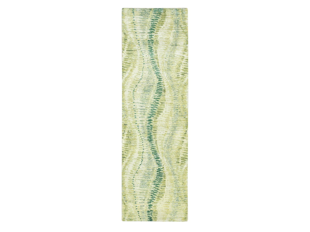 2'6" x 8'2" New Hand Knotted Green Silk Runner Oriental Rug - MOA10275547