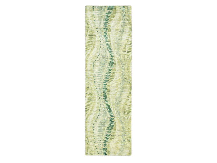 2'6" x 8'2" New Hand Knotted Green Silk Runner Oriental Rug - MOA10275547