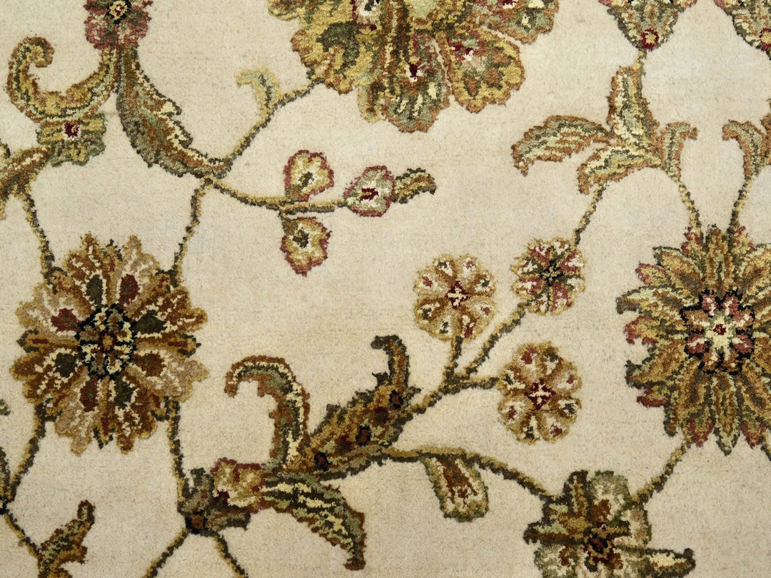 7'8" x 10'0" New Hand Knotted Ivory Wool & Silk Rectangle Oriental Rug - MOA10275589