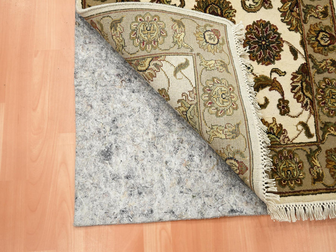 2'6" x 8'0" New Hand Knotted Ivory Wool & Silk Runner Oriental Rug - MOA10275612