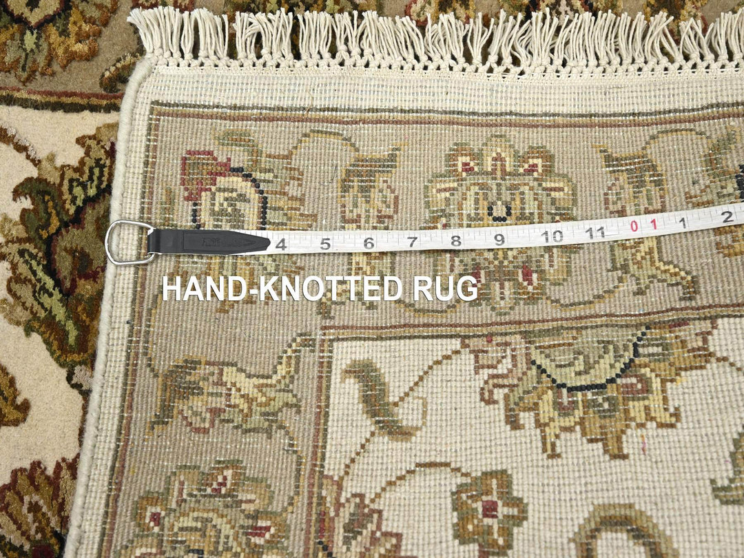 2'6" x 8'0" New Hand Knotted Ivory Wool & Silk Runner Oriental Rug - MOA10275612