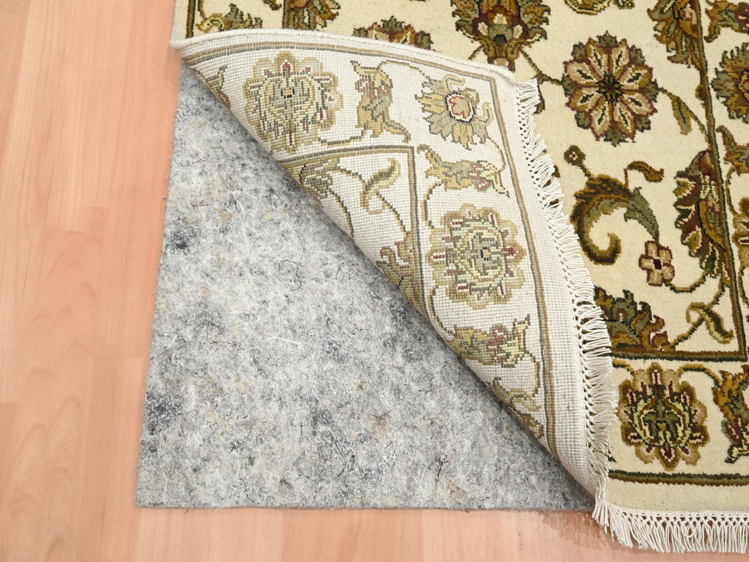 2'7" x 8'3" New Hand Knotted Ivory Wool & Silk Runner Oriental Rug - MOA10275620