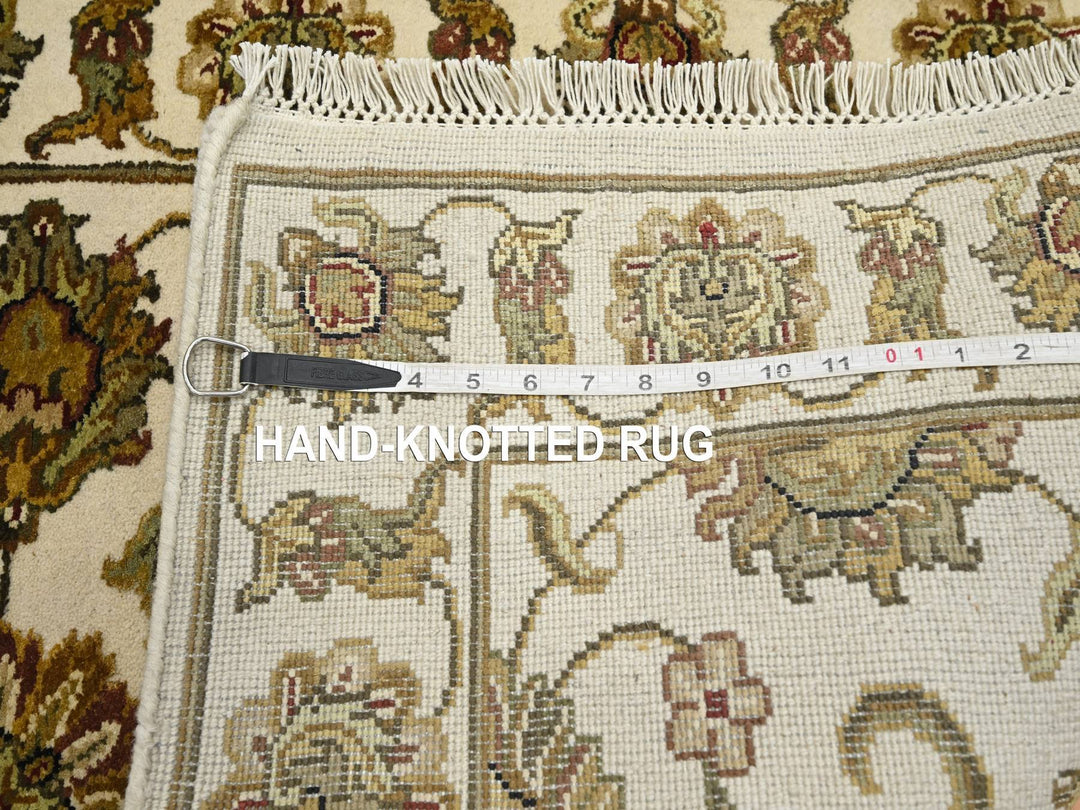 2'7" x 8'3" New Hand Knotted Ivory Wool & Silk Runner Oriental Rug - MOA10275620