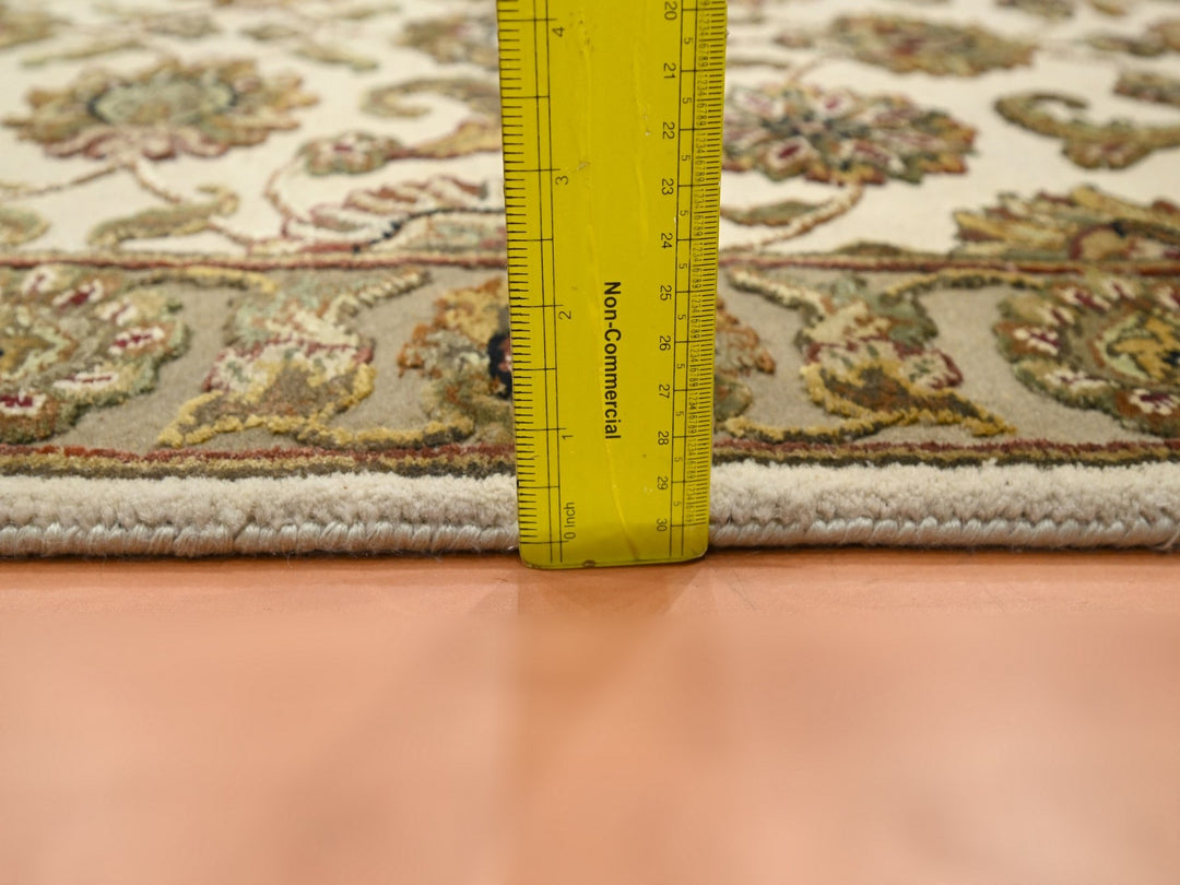 2'6" x 8'0" New Hand Knotted Ivory Wool & Silk Runner Oriental Rug - MOA10275621