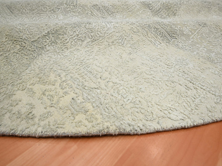 9'9" x 10'1" New Hand Knotted Ivory Wool & Silk Round Oriental Rug - MOA10275681